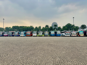 Bus Line Jakarta