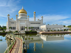Omar Ali Saifuddien Mosque Collection Brunei 11