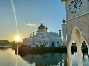 Omar Ali Saifuddien Mosque Collection Brunei 4