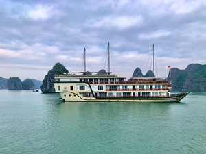 Around Cat Ba Island Vietnam 2