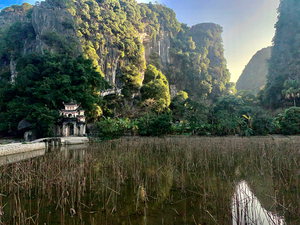 Bich Dong Pagoda Tam Coc Vietnam 1