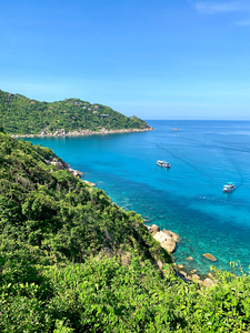 Blue Water in the Bay