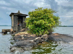 Mini Temple on the Lake Sri Lanka