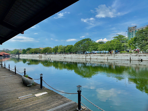 Pettah Floating Market Reflections Colombo Sri Lanka