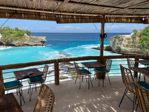 Teluk Luah Bay Nusa Lembongan Indonesia 3