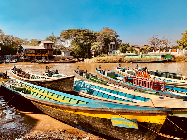 Inle Lake Boats Print