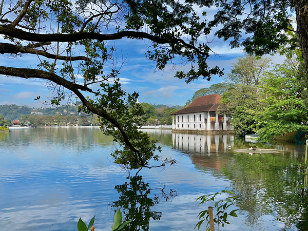 Ulupen Geya on Kandy Lake 1 Print