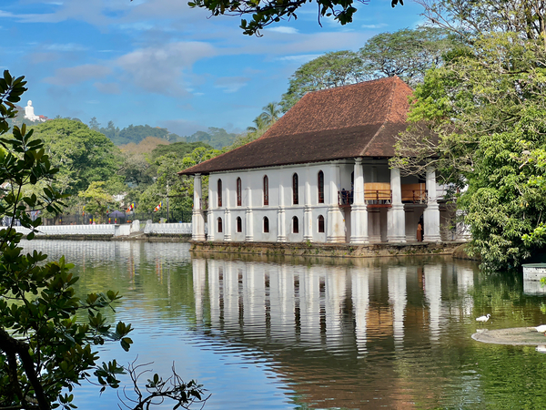 Ulupen Geya on Kandy Lake 2 Print