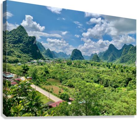 Mountain Valley Canvas Print