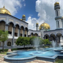 Jame Asr Hassanil Bolkiah Mosque Brunei 7