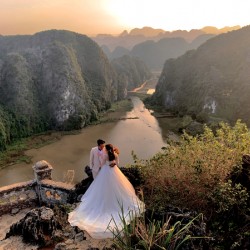 Beautiful Newlyweds at Hang Mua Cave Vietnam 3