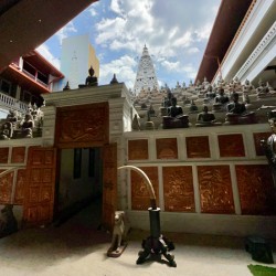 Gangaramaya Temple in Colombo Sri Lanka 2