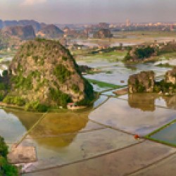 Hang Mua Viewpoint Vietnam 4