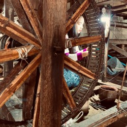Wheel Loom Artisan Myanmar