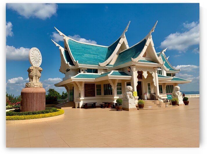 The stylish Wat Pa Phu Kon 1 by Jimmy Roy Photos