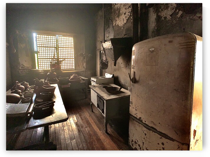 Good Old Kitchen by Jimmy Roy Photos