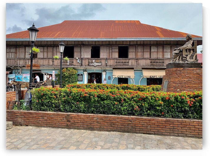 Centre of Vigan by Jimmy Roy Photos