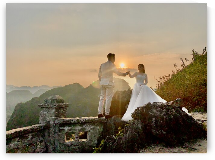 Beautiful Newlyweds at Hang Mua Cave Vietnam 2 by Jimmy Roy Photos