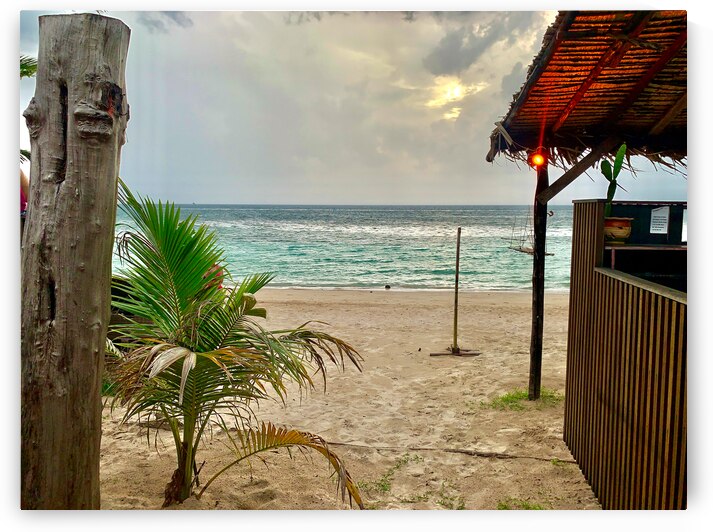 A Peak at the Beach by Jimmy Roy Photos