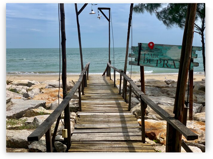 Walk to the Beach by Jimmy Roy Photos
