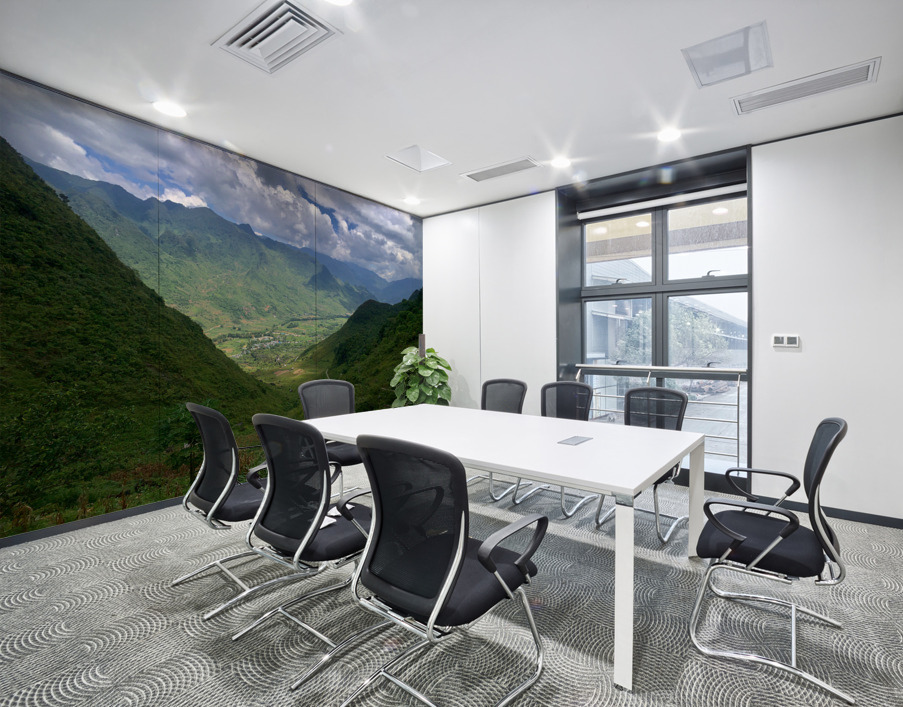 Spotlight in the Mountains Wall Printing