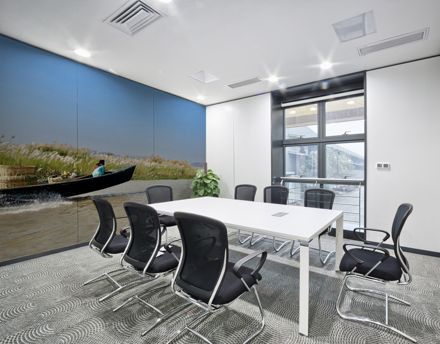 Fast Boat on the River Wall Printing