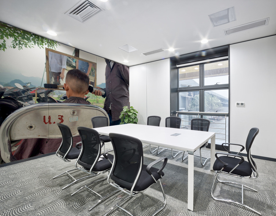 Haircut Outside Wall Printing