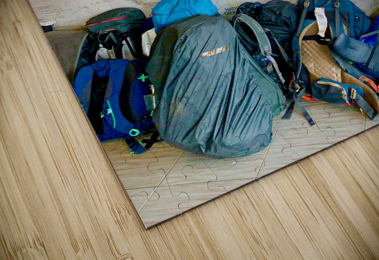 World Backpackers Jimmy Roy Photos Puzzle