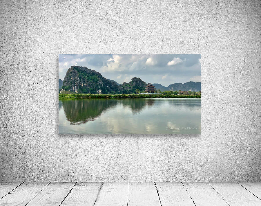 Vietnam Reflections Wall Preview