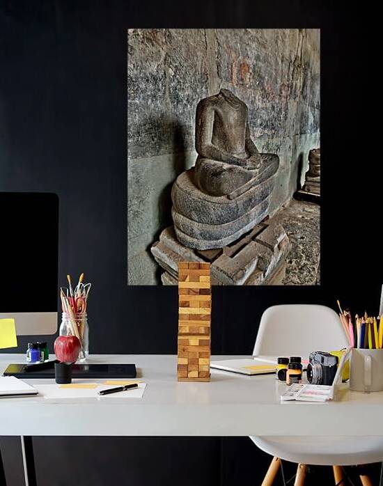 Headless Statue by Jimmy Roy Photos