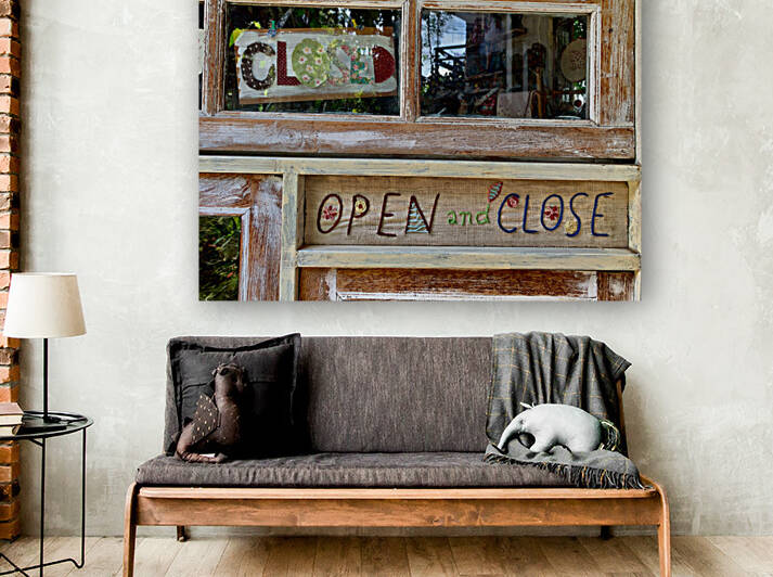 Open  Close by Jimmy Roy Photos