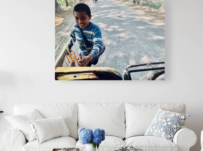 Running for the Bus by Jimmy Roy Photos