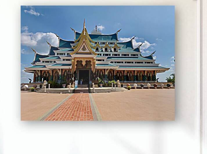 The stylish Wat Pa Phu Kon 2 by Jimmy Roy Photos