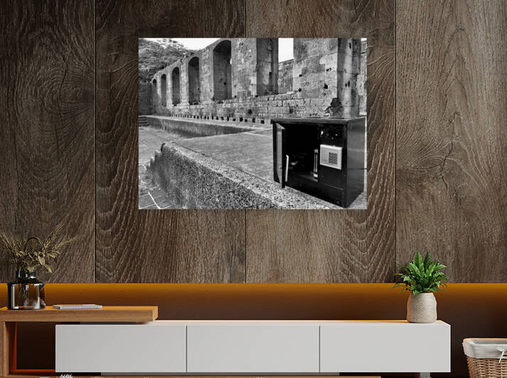 BW Safe in the Temple by Jimmy Roy Photos