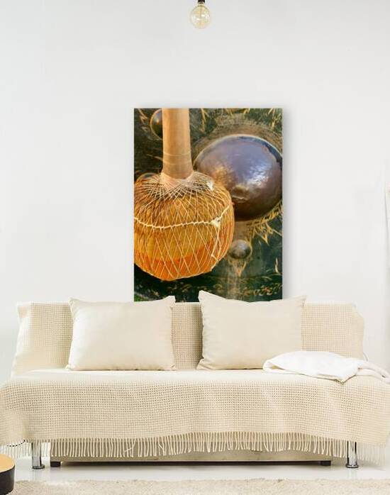 The Gong by Jimmy Roy Photos